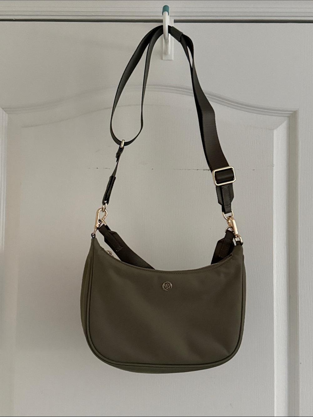Lululemon City Essentials Small Shoulder Bag 3L